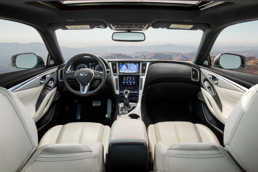 Торпедо Infiniti Q60 Red Sport 400 (CV37) 2016 года  (NA) (фото 3 из 35)